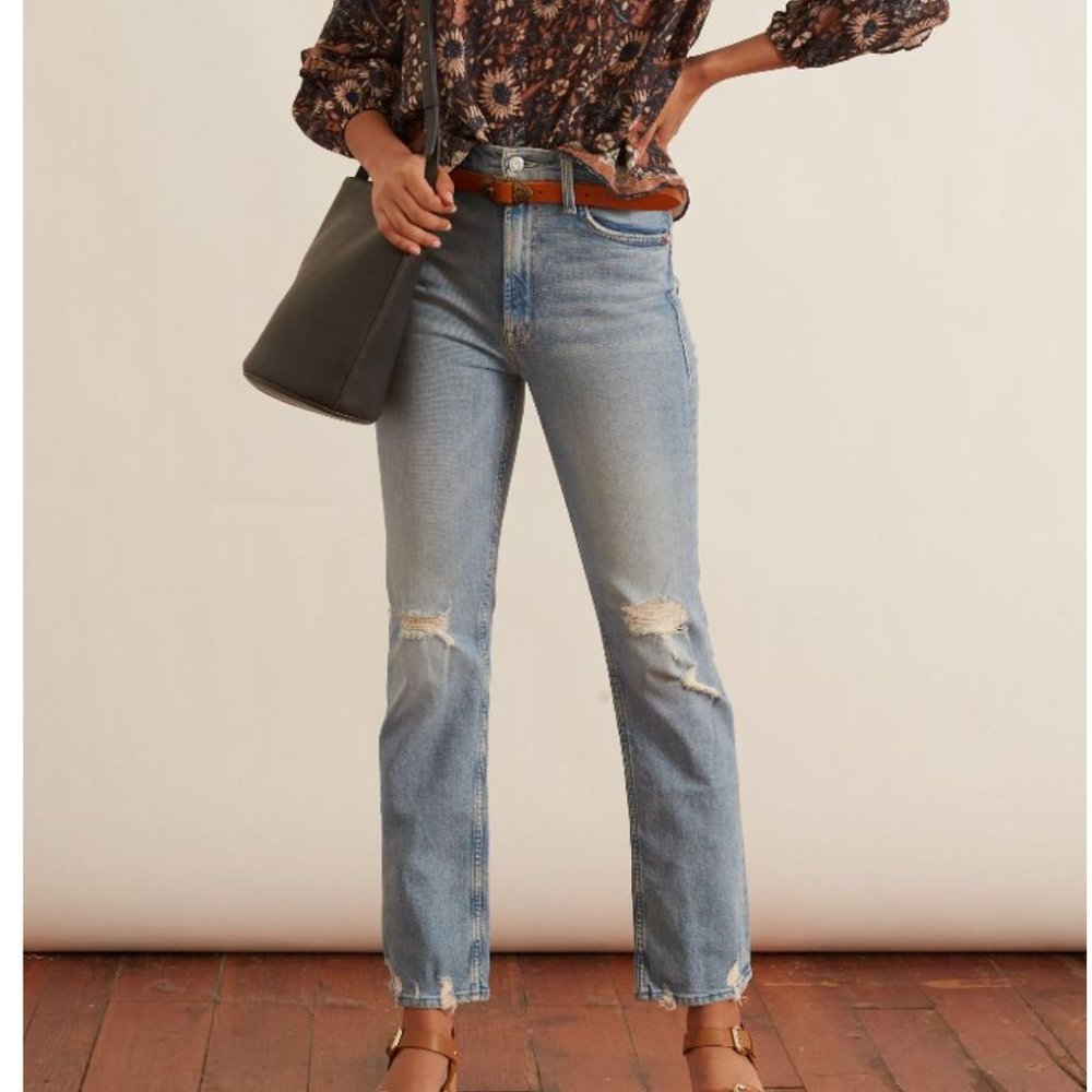 New with Tags- Mother High Waisted Rider Skimp Jeans in Confession Wash